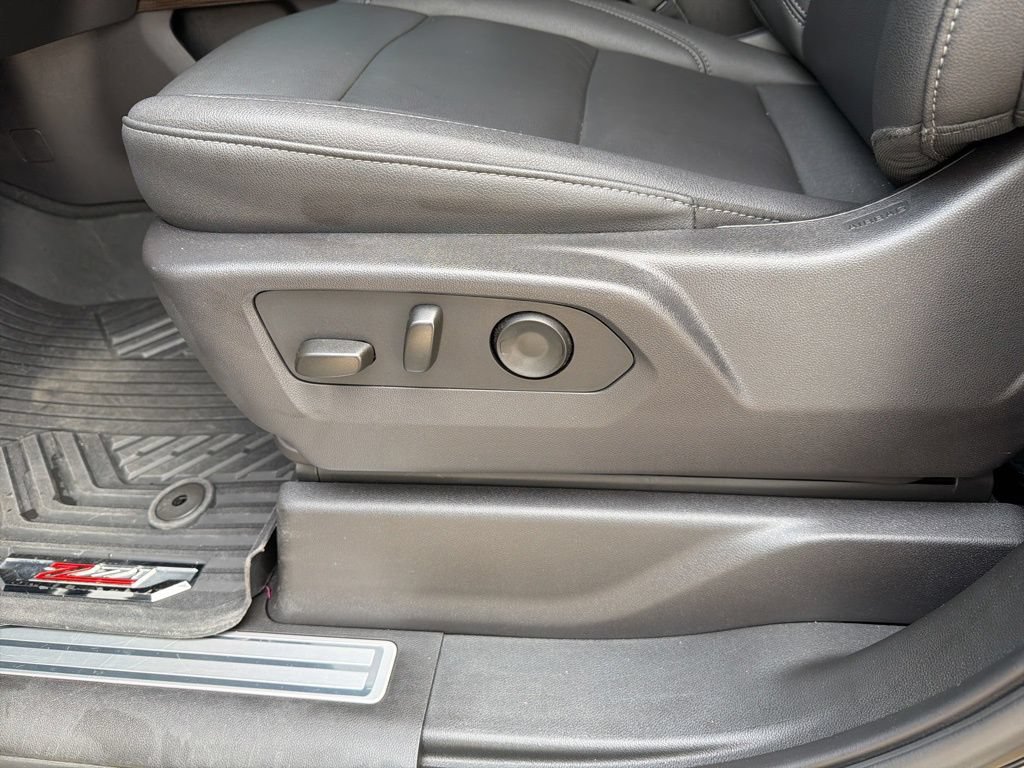 Used 2024 Chevrolet Silverado 1500 LT Trail Boss w/ LT Trail Boss Premium Package AWD/4WD image 55