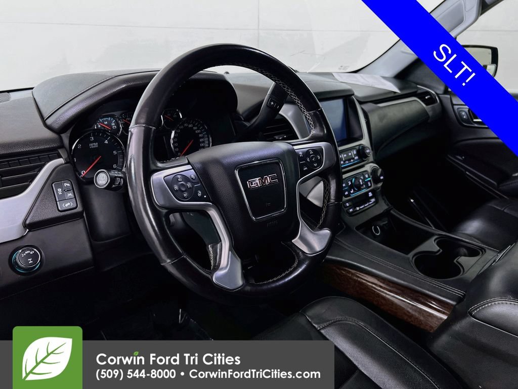 Used 2017 GMC Yukon SLT AWD/4WD image 3