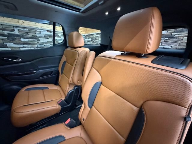 Used 2020 GMC Acadia AT4 w/ Driver Alert Package II AWD/4WD image 34