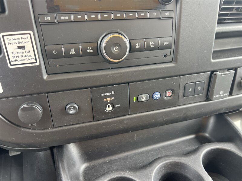 Used 2021 GMC Savana 3500 w/ Power Convenience Package RWD image 23