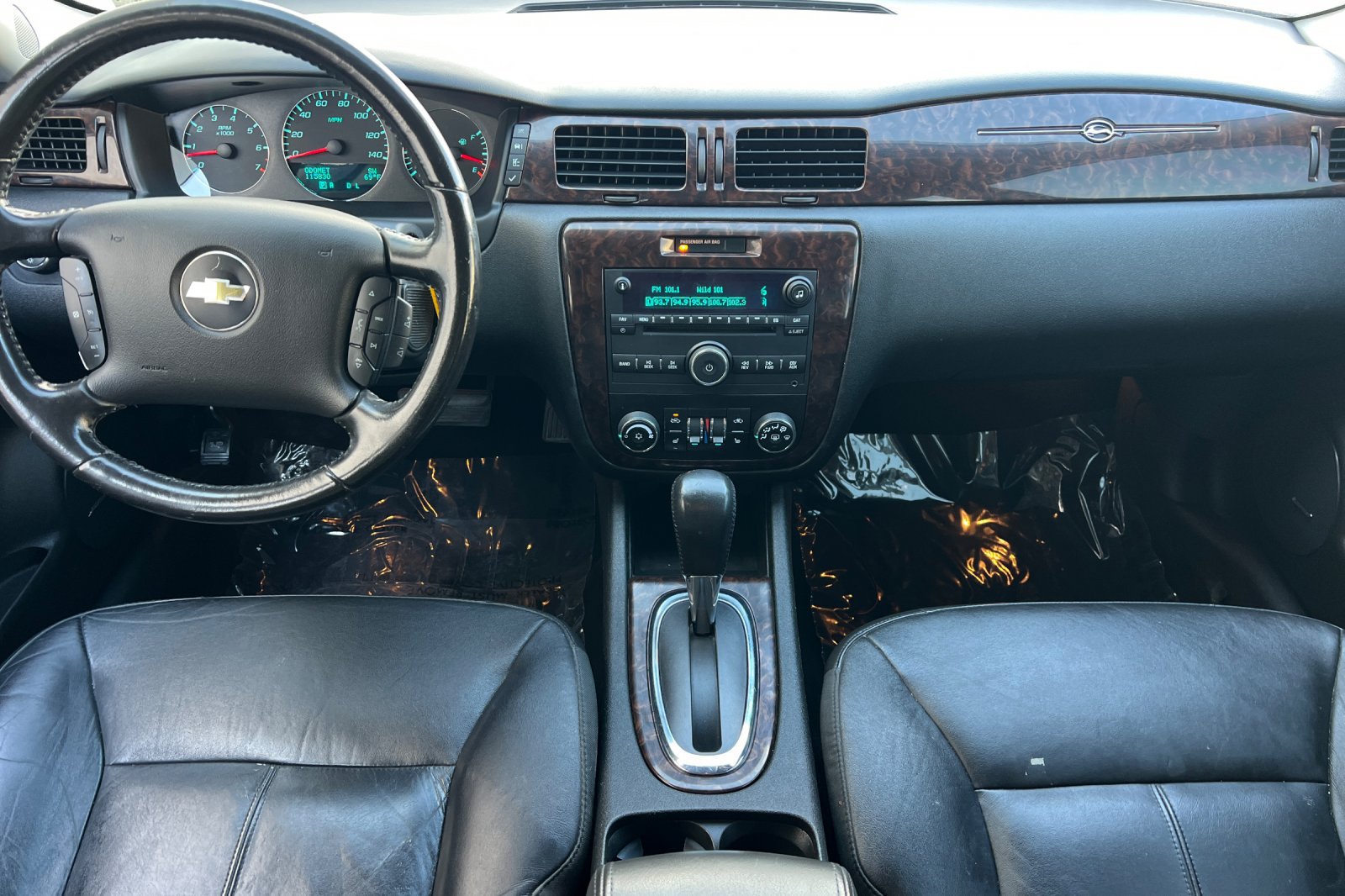 Used 2014 Chevrolet Impala LTZ FWD image 14
