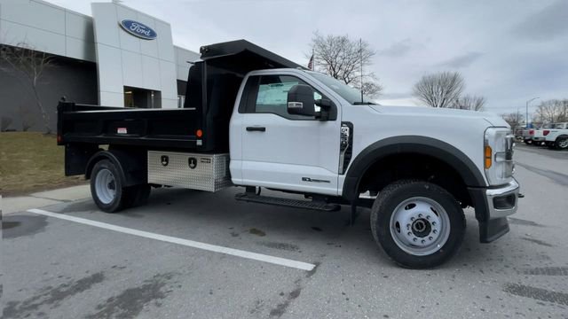 New 2025 Ford F550 4x4 Regular Cab Super Duty image 8