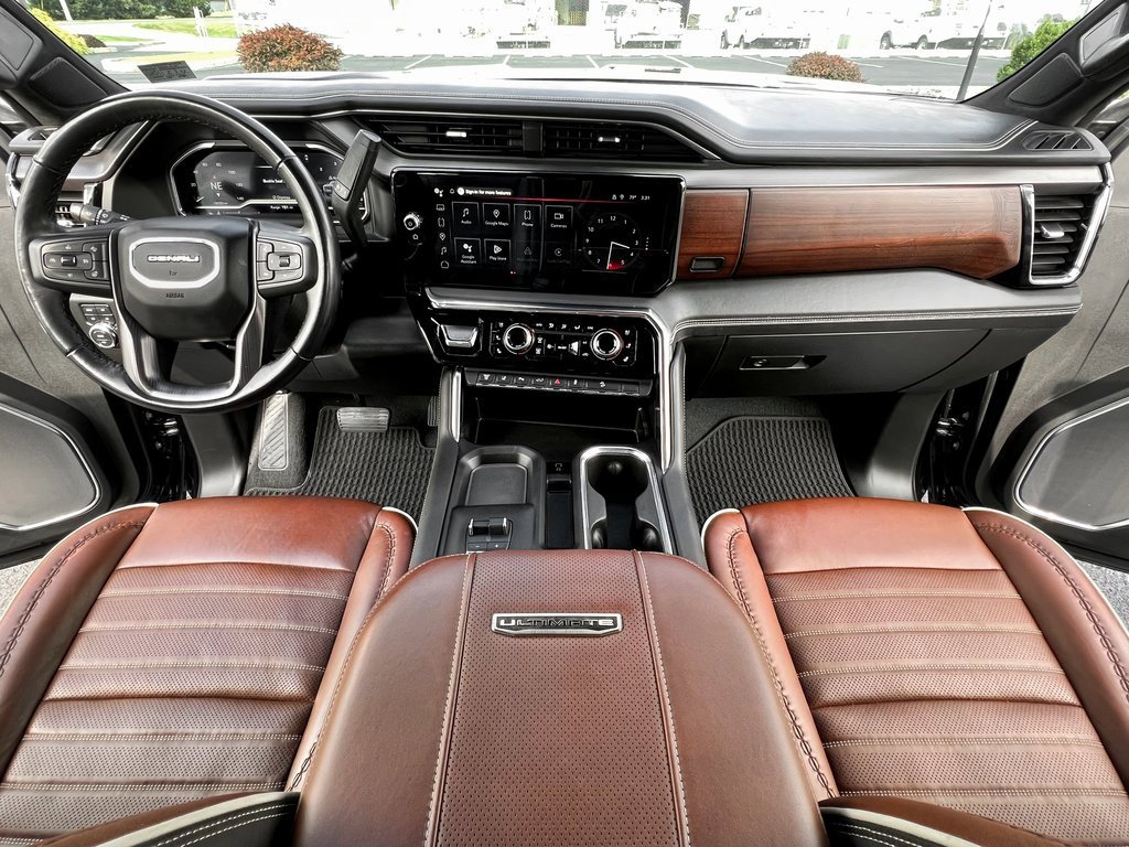 Used 2024 GMC Sierra 2500 Denali Ultimate image 4