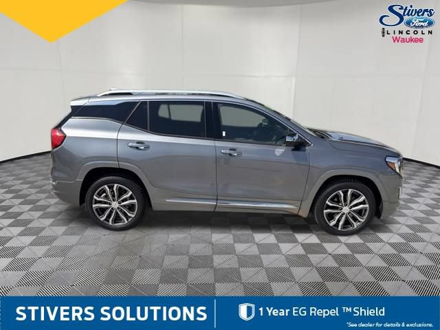 Used 2018 GMC Terrain Denali w/ Comfort Package FWD image 5