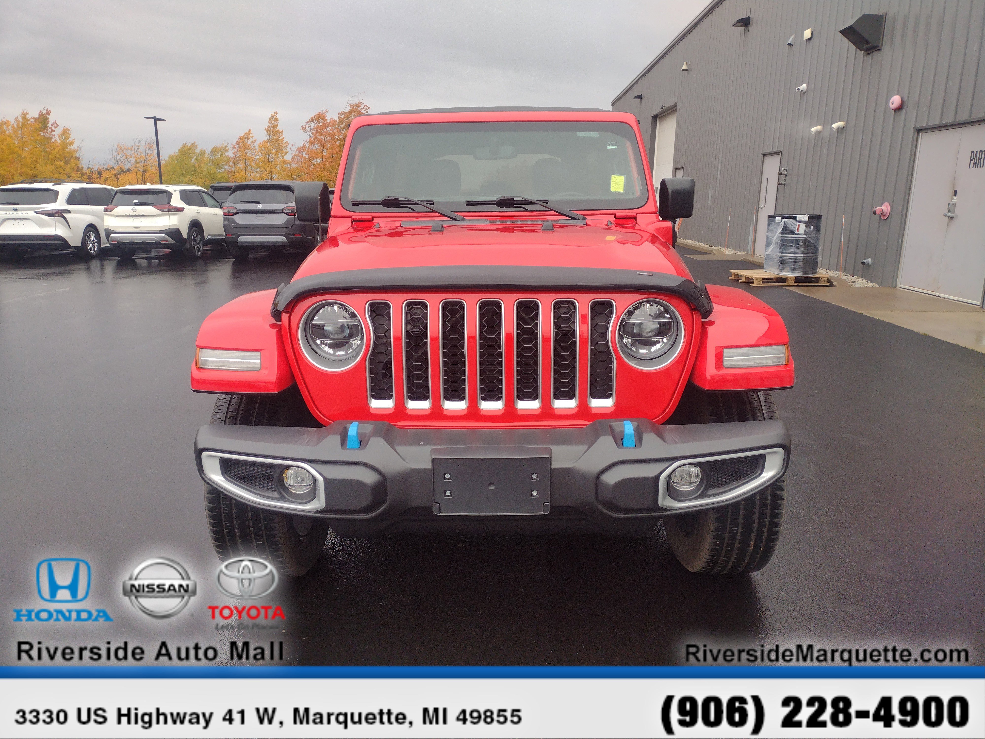 Used 2022 Jeep Wrangler Unlimited Sahara image 2