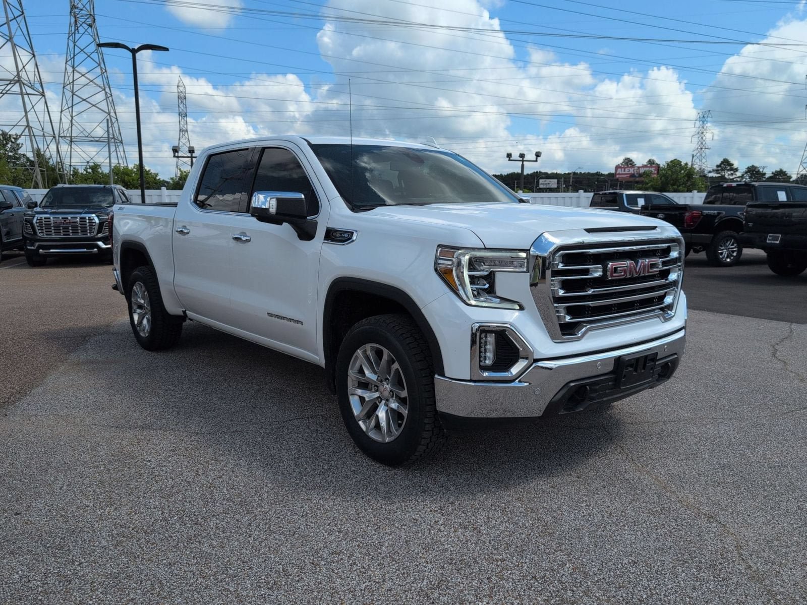 Used 2022 GMC Sierra 1500 SLT w/ SLT Premium Plus Package AWD/4WD image 8