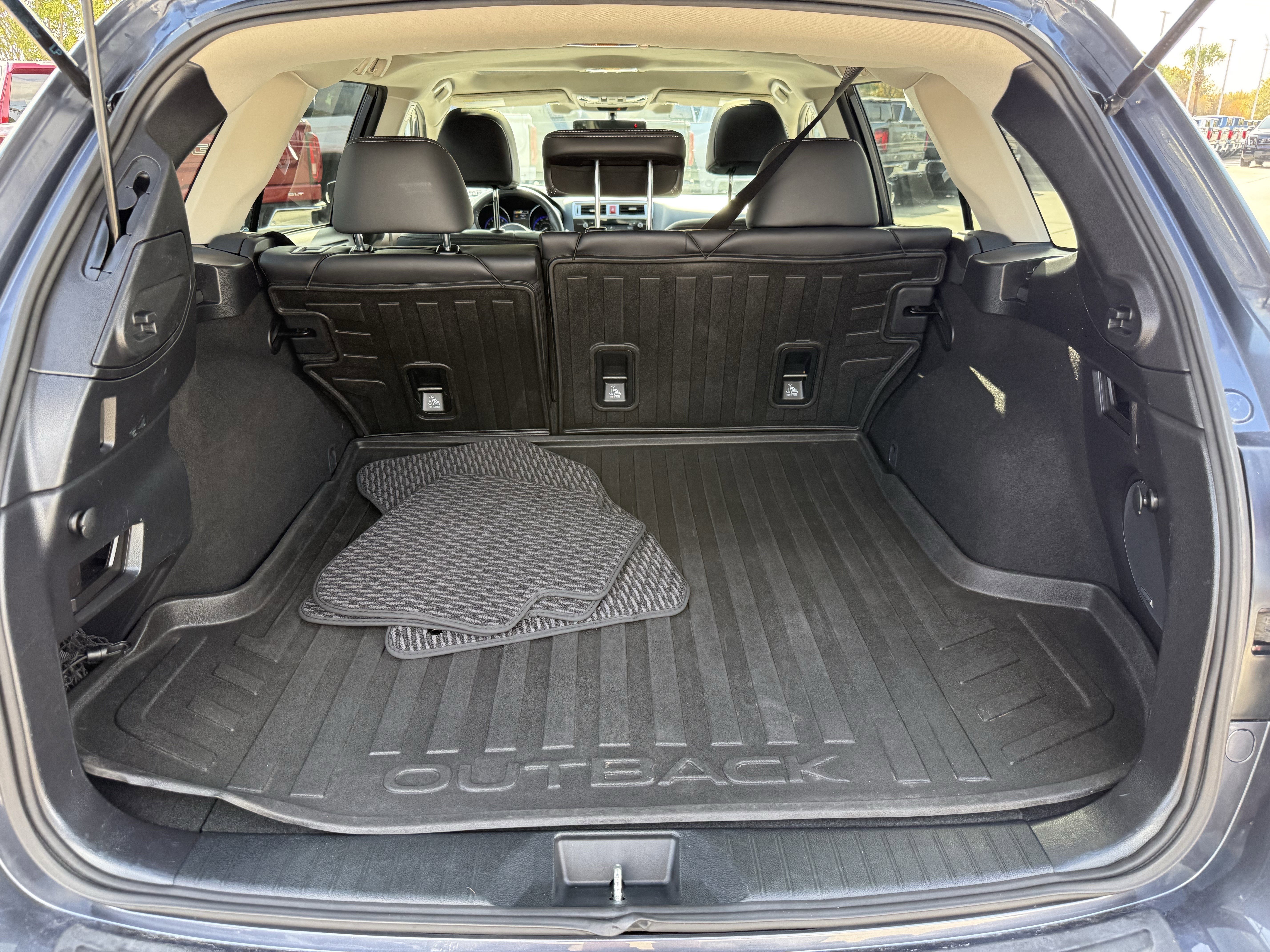 Used 2017 Subaru Outback 2.5i Limited image 31