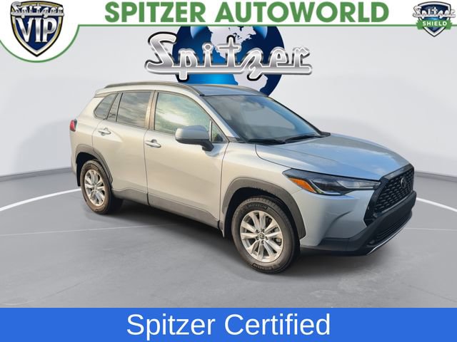 Used 2023 Toyota Corolla Cross LE AWD/4WD image 2