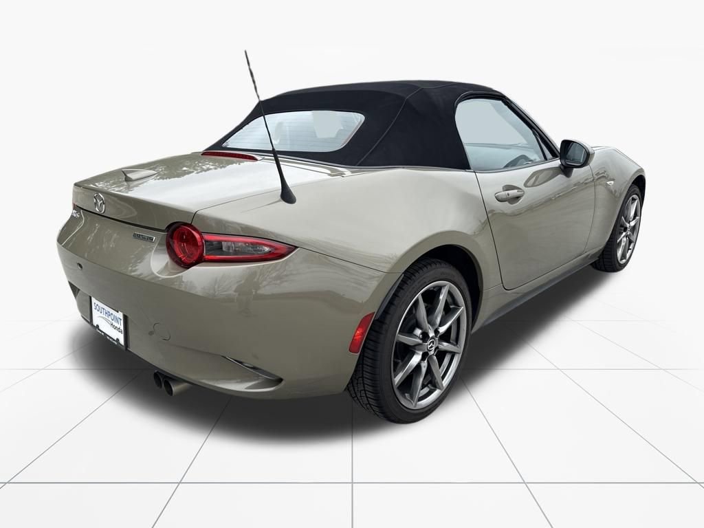 Used 2023 MAZDA MX-5 Miata Grand Touring image 9