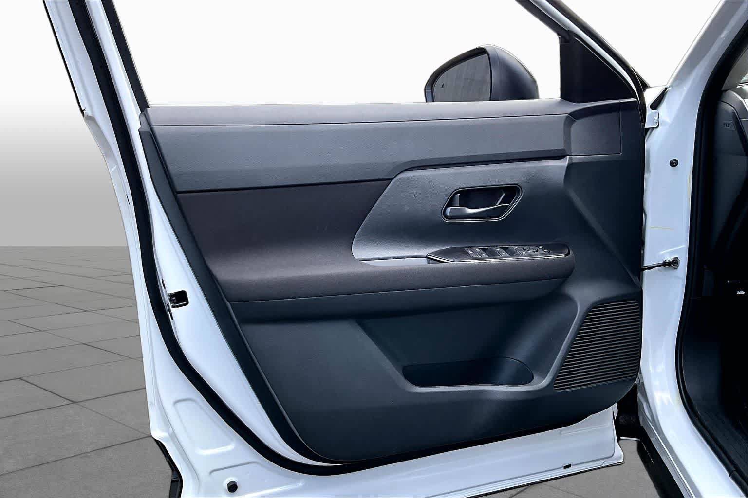 New 2026 Nissan Kicks S FWD image 10