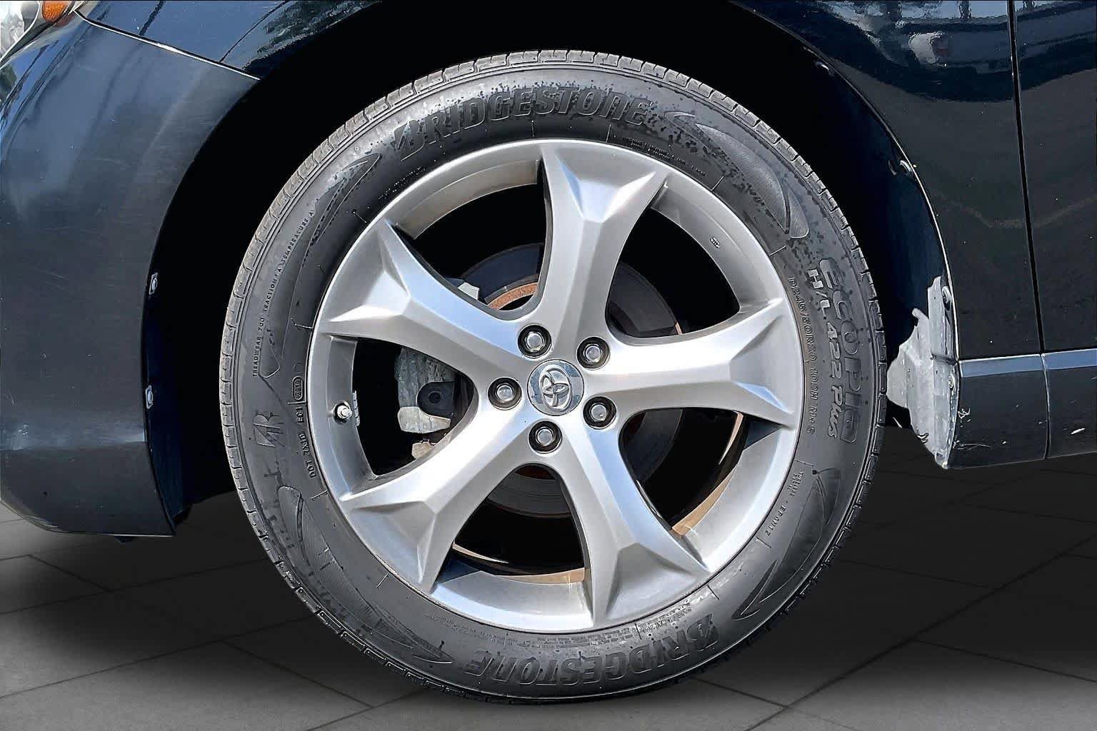 Used 2013 Toyota Venza Limited w/ Tow Prep Pkg FWD image 10