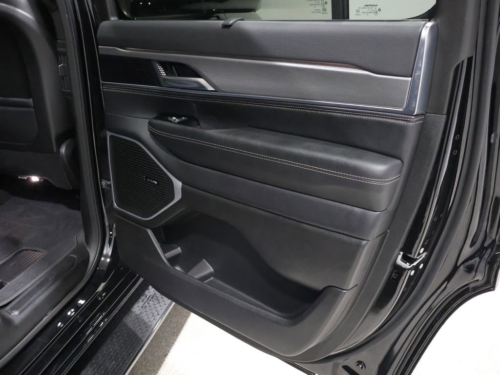 Used 2024 Jeep Wagoneer Series II w/ Convenience Group I image 26