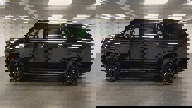 Certified 2025 Chevrolet Suburban High Country image 5