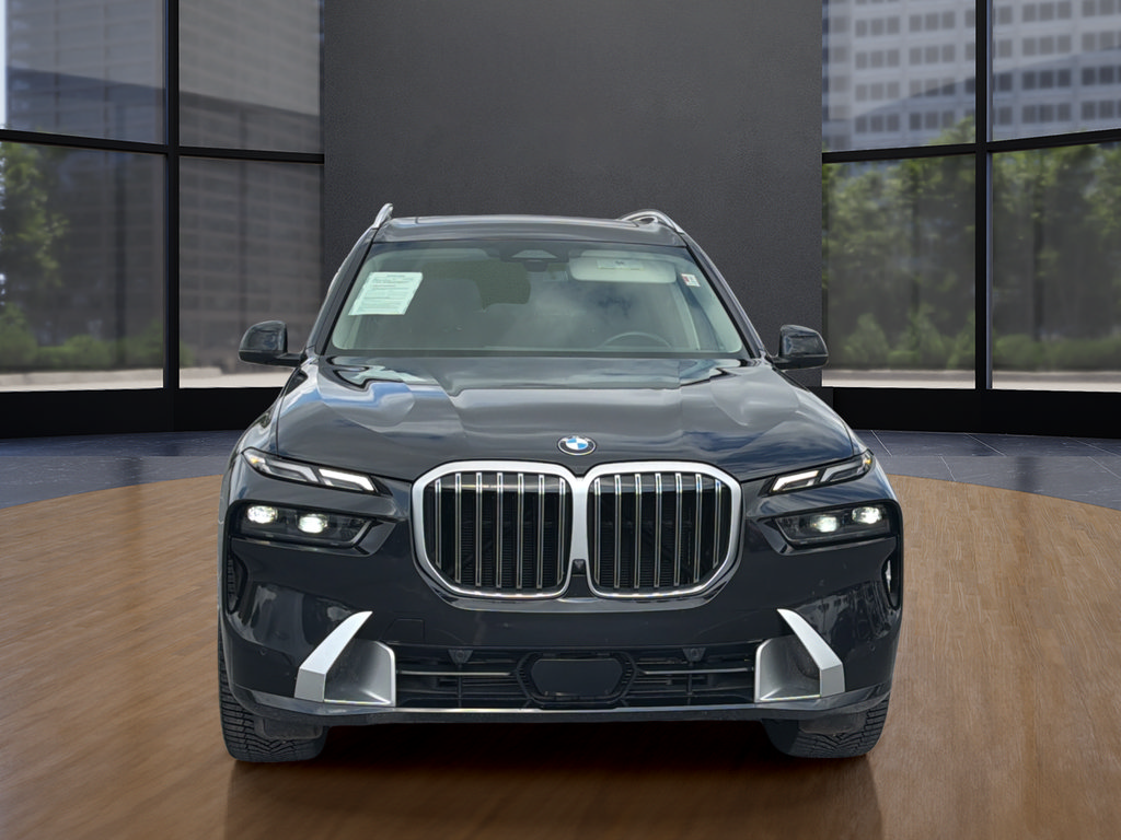 Used 2025 BMW X7 xDrive40i w/ Premium Package AWD/4WD image 11