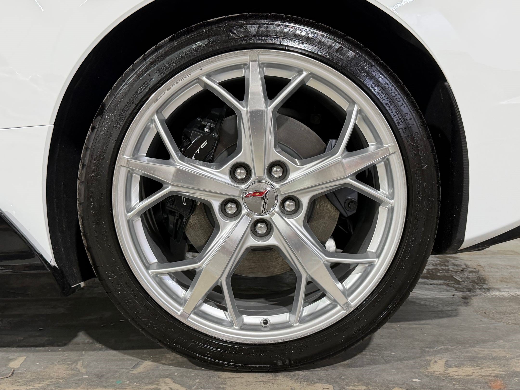 Used 2024 Chevrolet Corvette Stingray Premium Cpe w/ Stealth Interior Trim Package RWD image 11