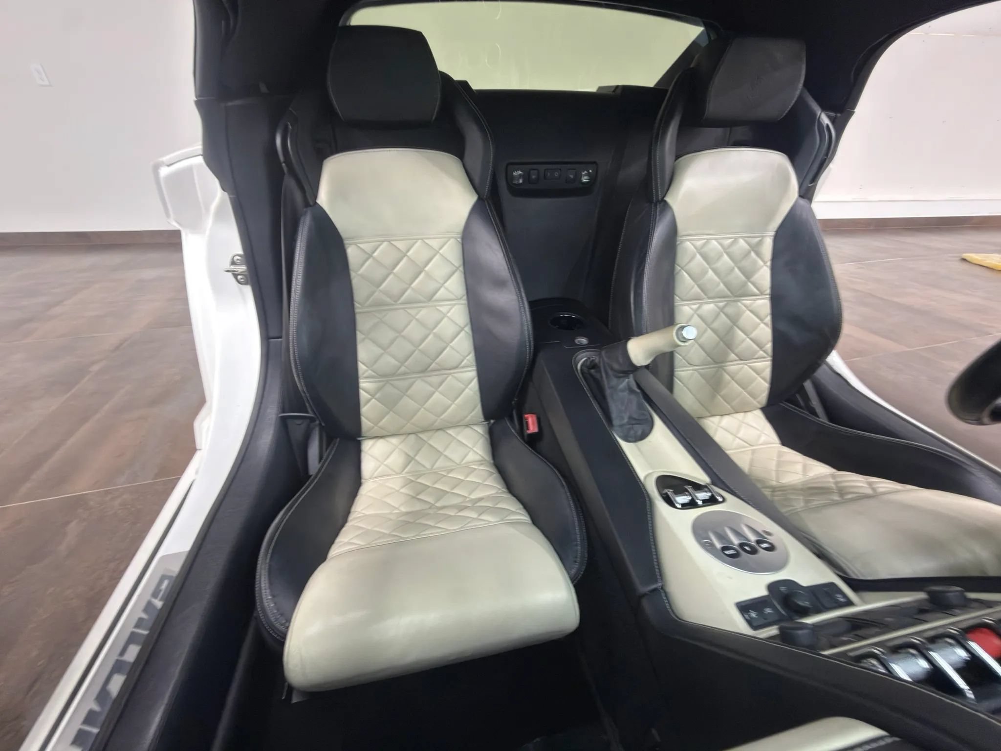 Used 2010 Lamborghini Gallardo LP 560-4 AWD/4WD image 39
