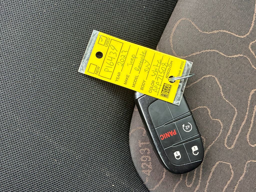 Used 2023 Jeep Renegade Latitude image 23