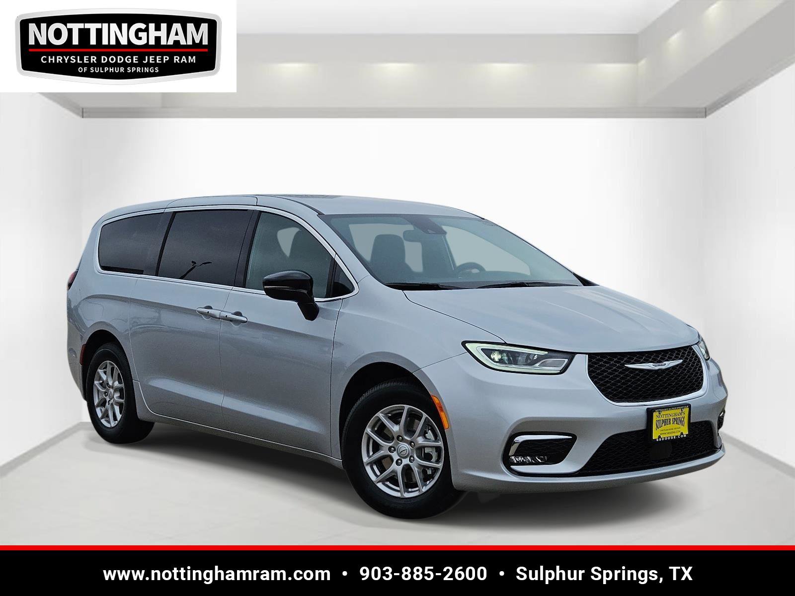New 2026 Chrysler Pacifica Select FWD image 1