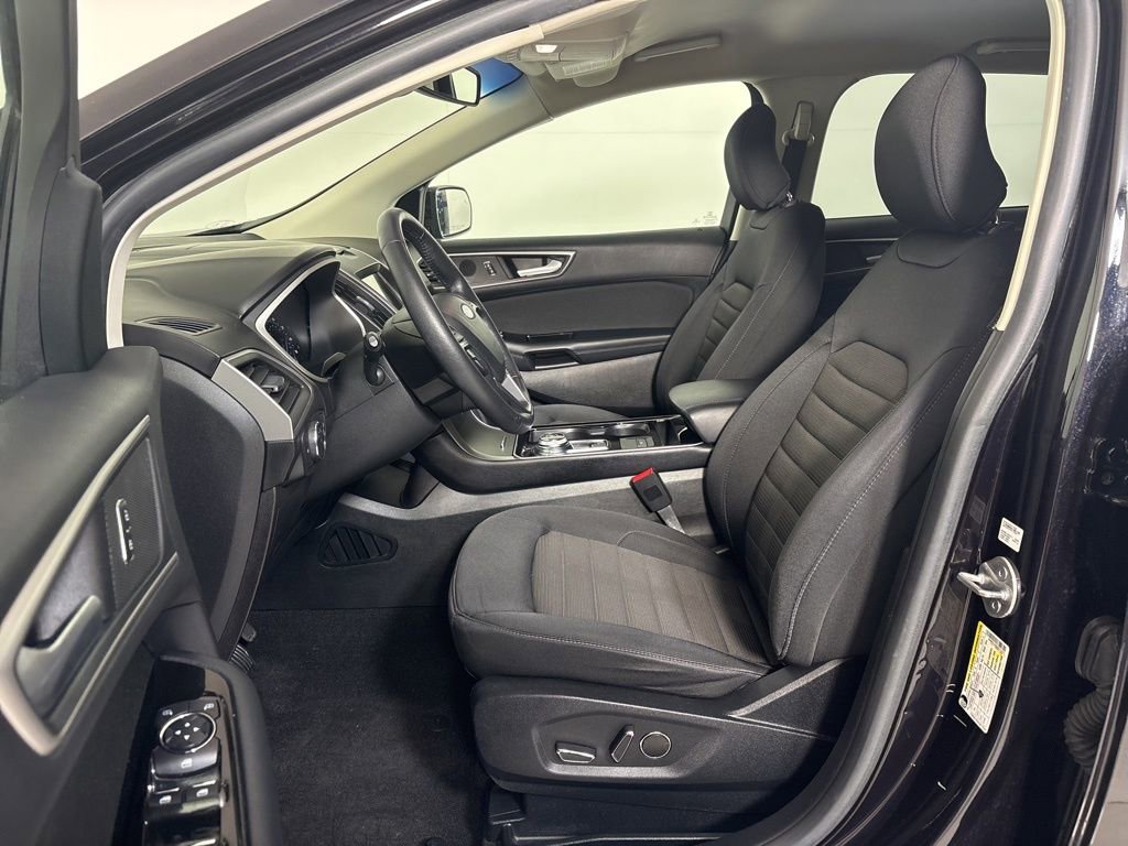 Used 2019 Ford Edge SEL image 14