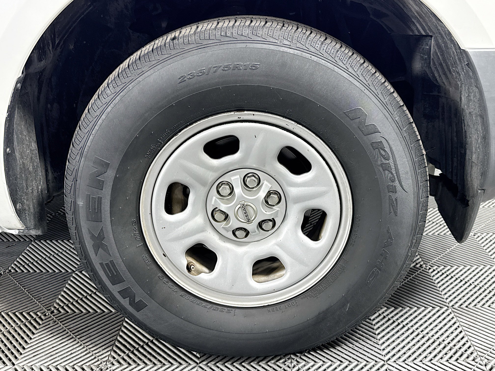 Used 2016 Nissan Frontier S image 51