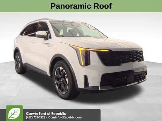 Used 2025 Kia Sorento S w/ Panoramic Sunroof Package FWD image 3