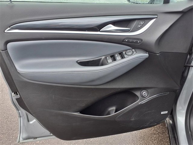 Used 2024 Buick Enclave Premium image 37