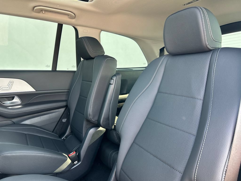 New 2026 Mercedes-Benz GLS 450 4MATIC image 25