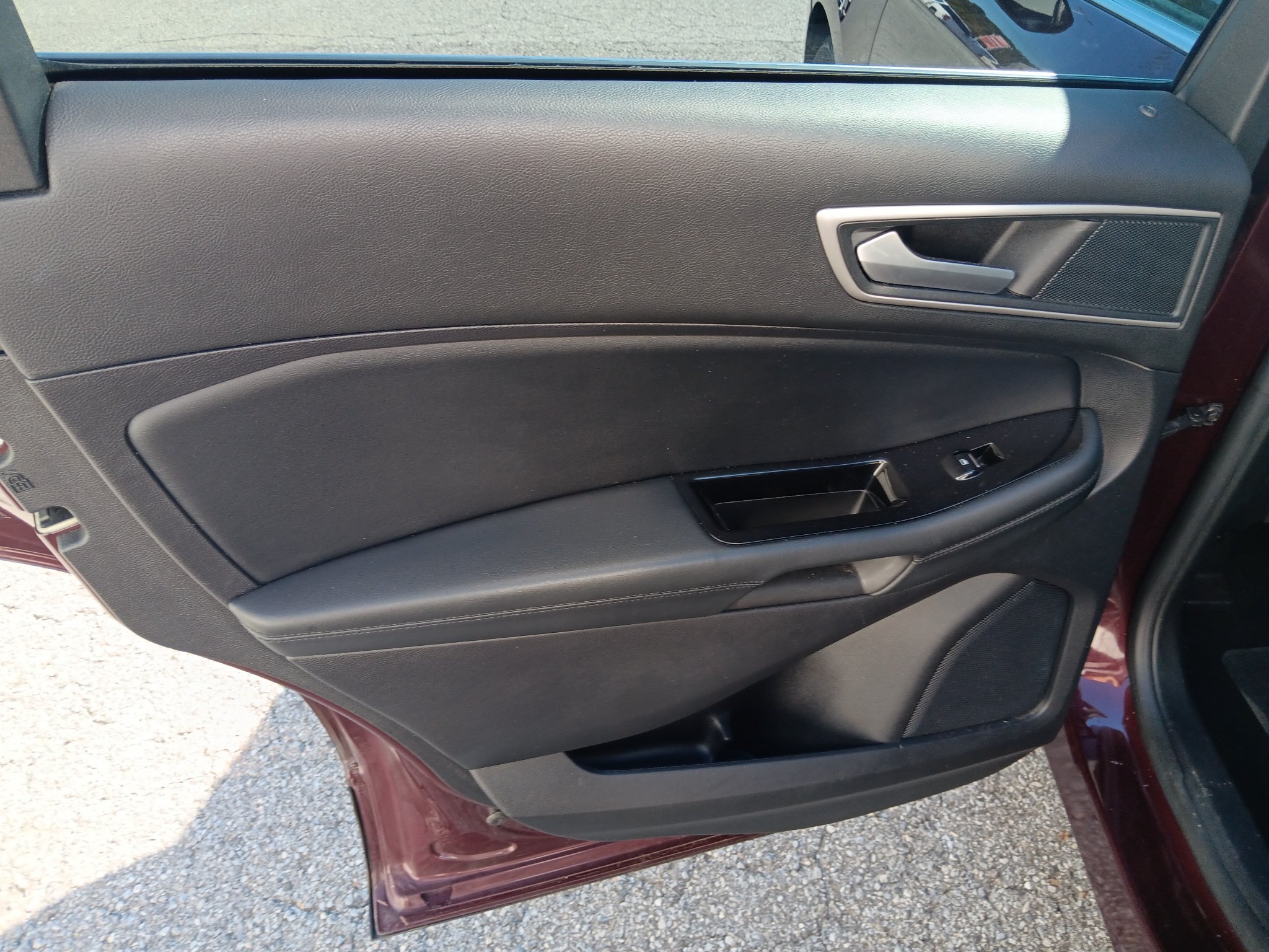 Used 2020 Ford Edge SEL FWD image 20
