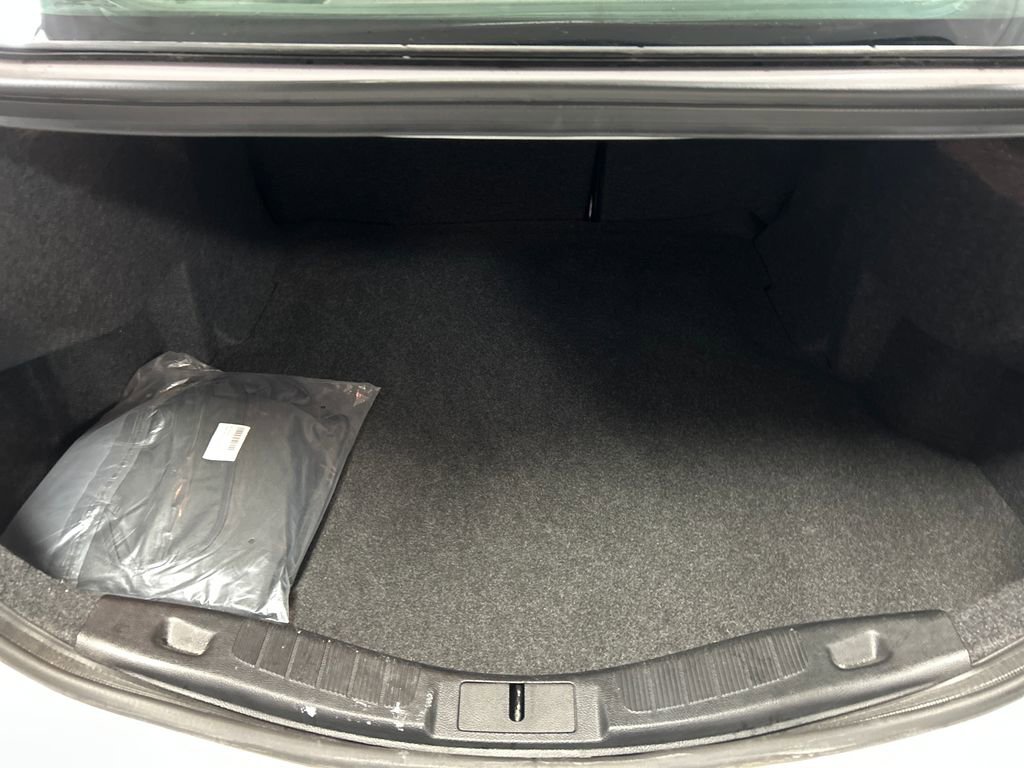 Used 2018 Ford Fusion SE w/ Fusion SE Technology Package image 23