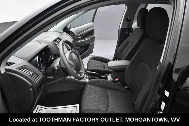 Used 2025 Mitsubishi Outlander Sport ES AWD/4WD image 12