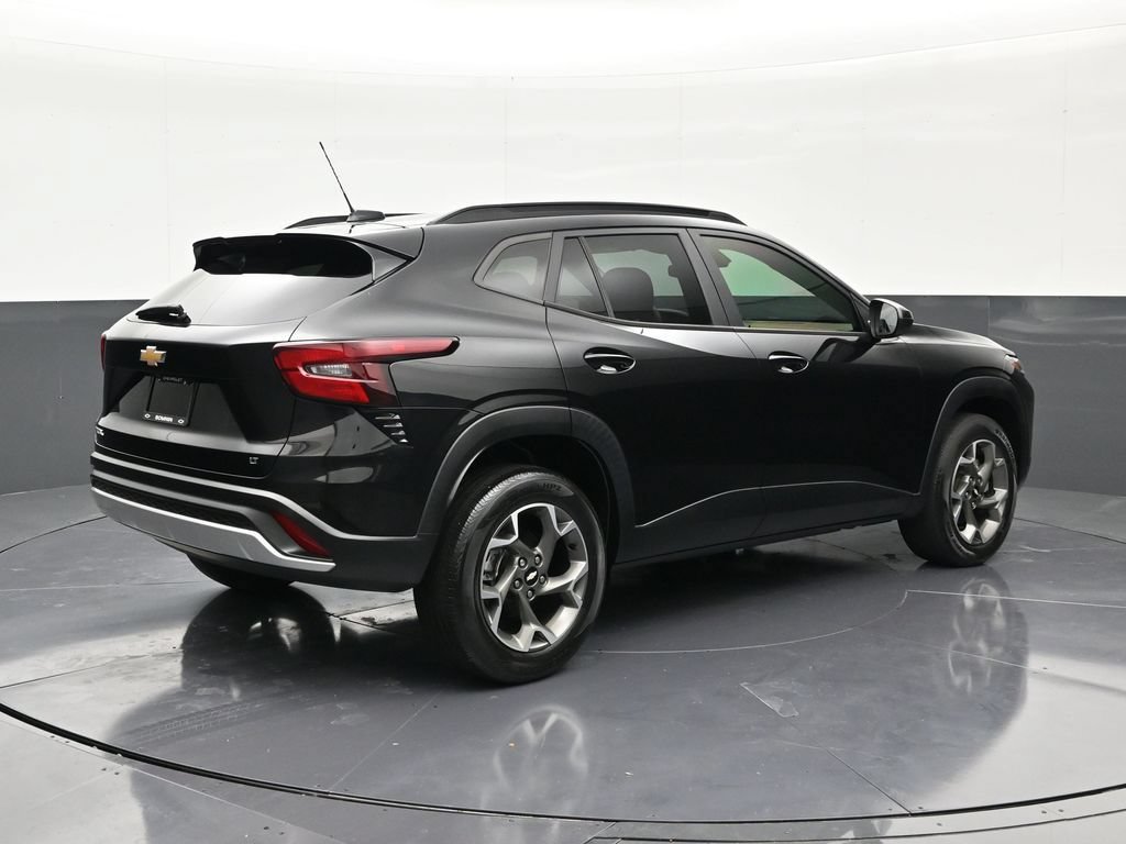 Used 2024 Chevrolet Trax LT FWD image 5