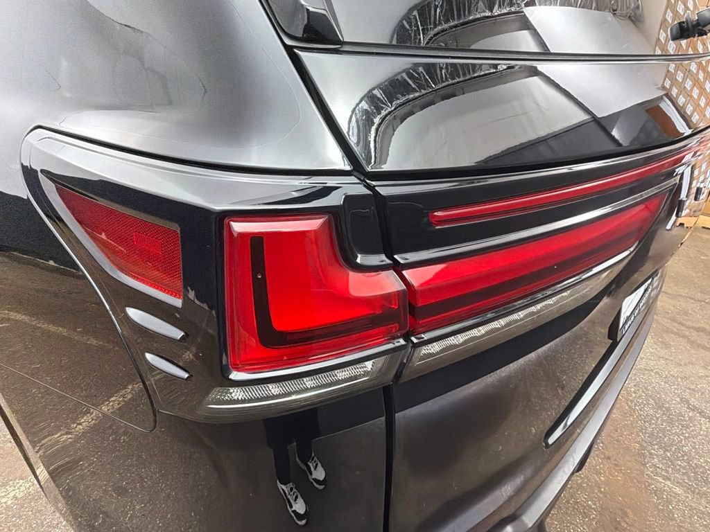 Used 2024 Lexus LX 600 F Sport AWD/4WD image 27