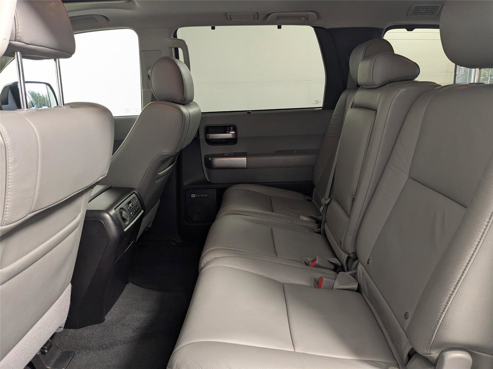 Certified 2020 Toyota Sequoia Limited image 32