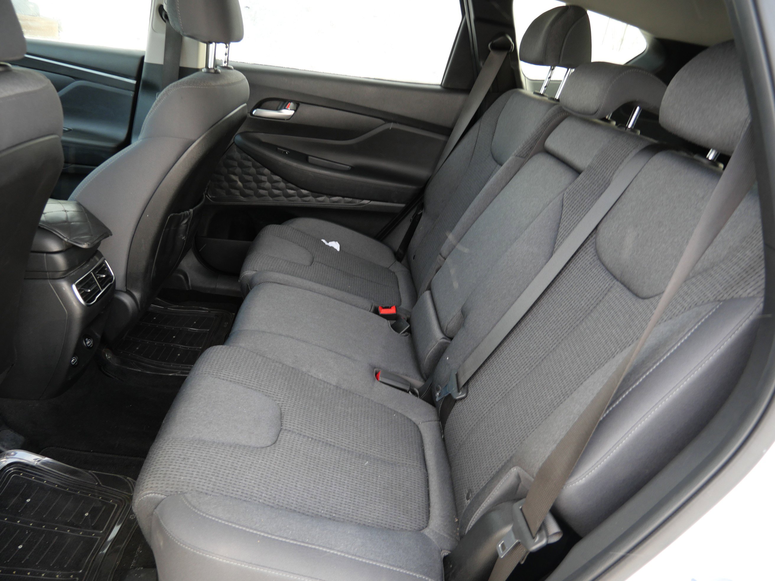 Certified 2023 Hyundai Santa Fe SE image 10