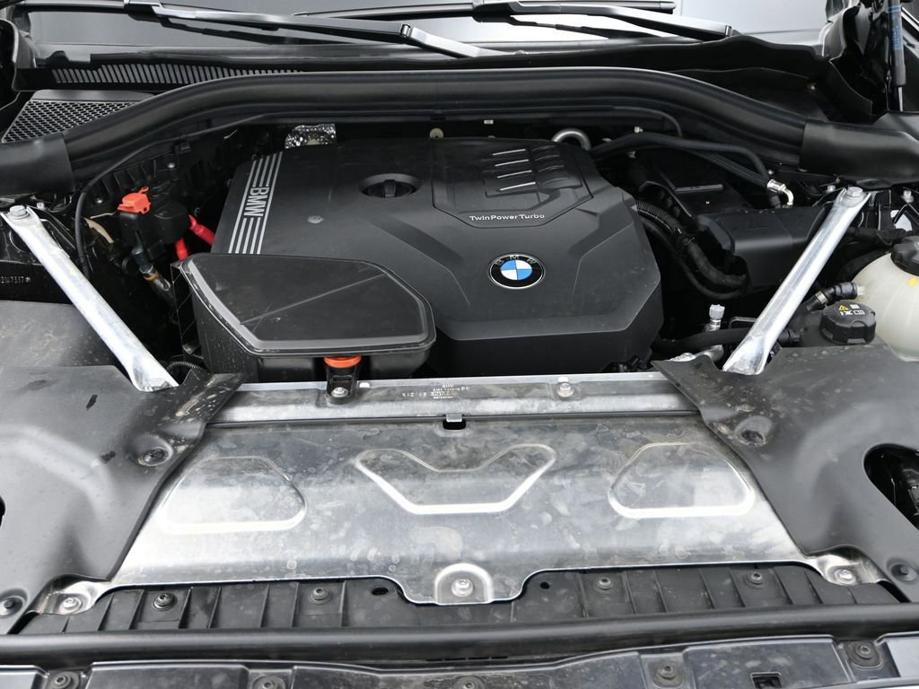 Used 2025 BMW X4 xDrive30i image 11