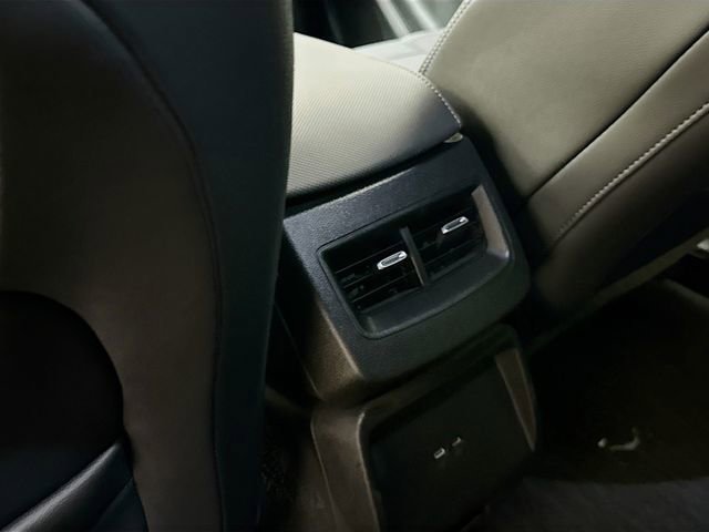 Used 2024 Chevrolet Equinox EV LT image 26