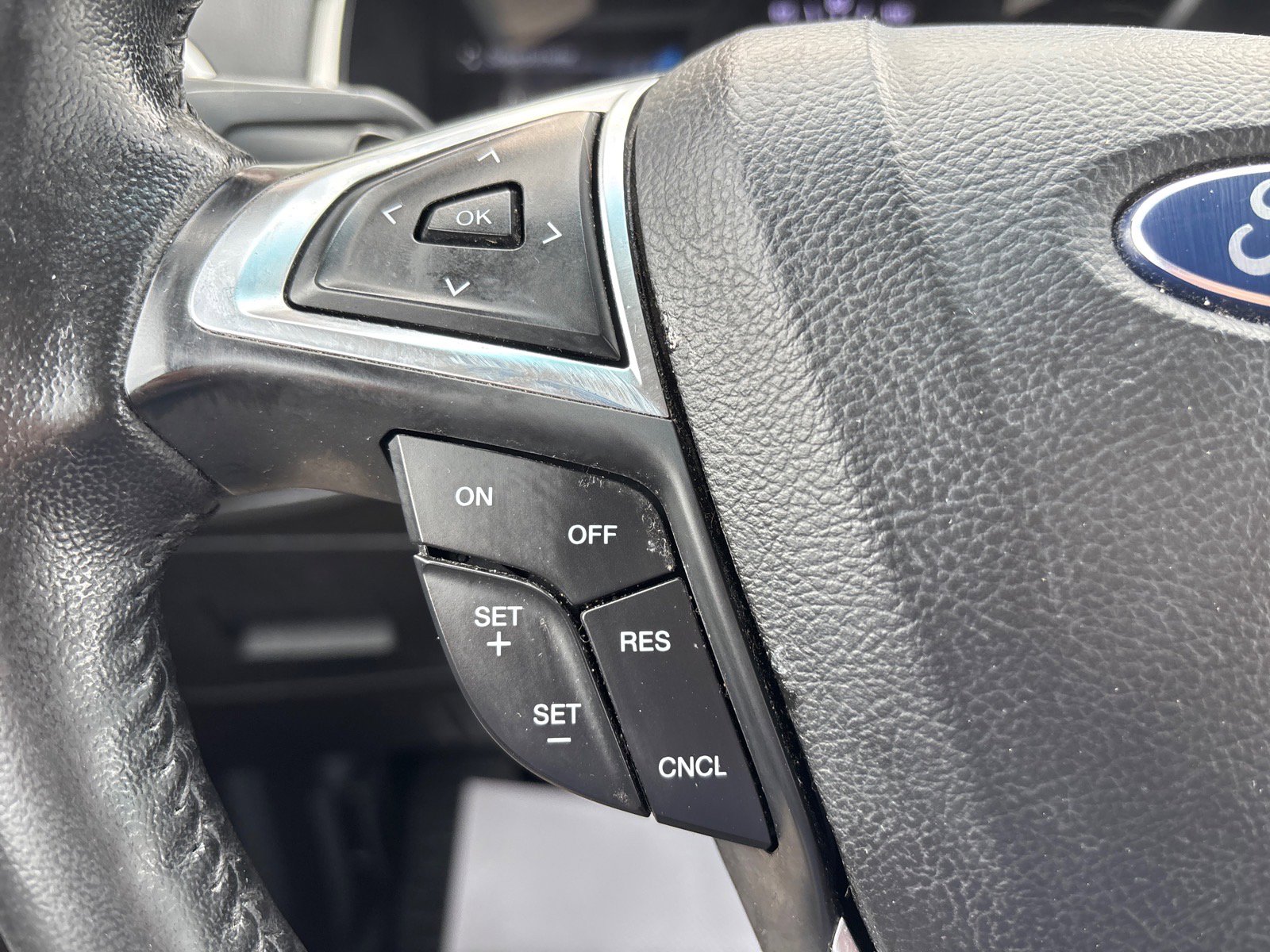 Used 2017 Ford Edge SEL w/ Equipment Group 201A AWD/4WD image 27