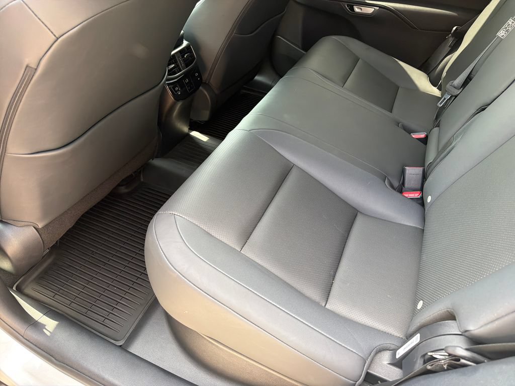 Used 2025 Lexus RX 350 Premium w/ Convenience Package FWD image 38
