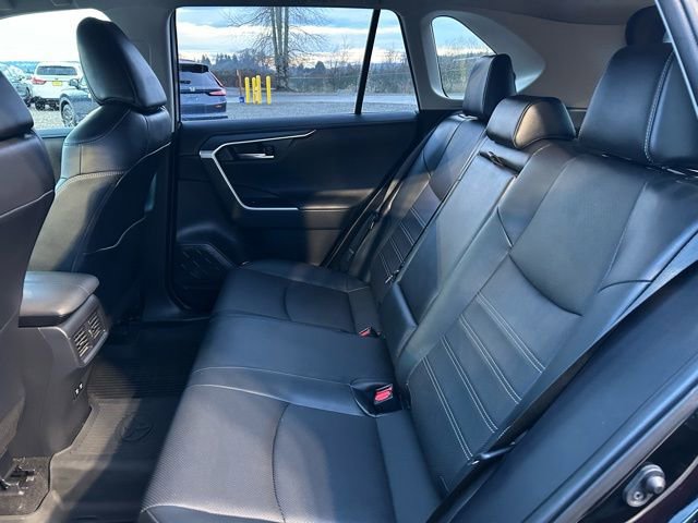 Used 2021 Toyota RAV4 Limited image 13