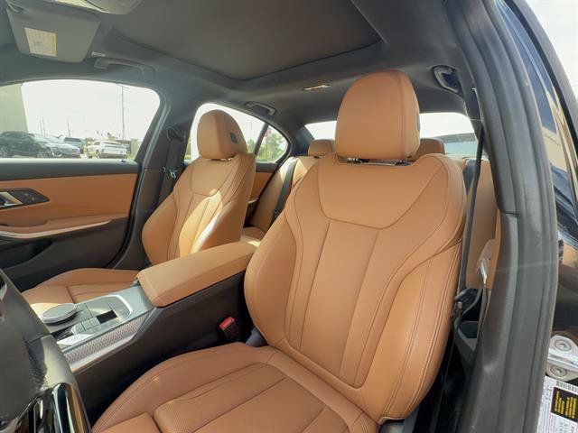 New 2025 BMW 330i xDrive Sedan w/ Convenience Package AWD/4WD image 34