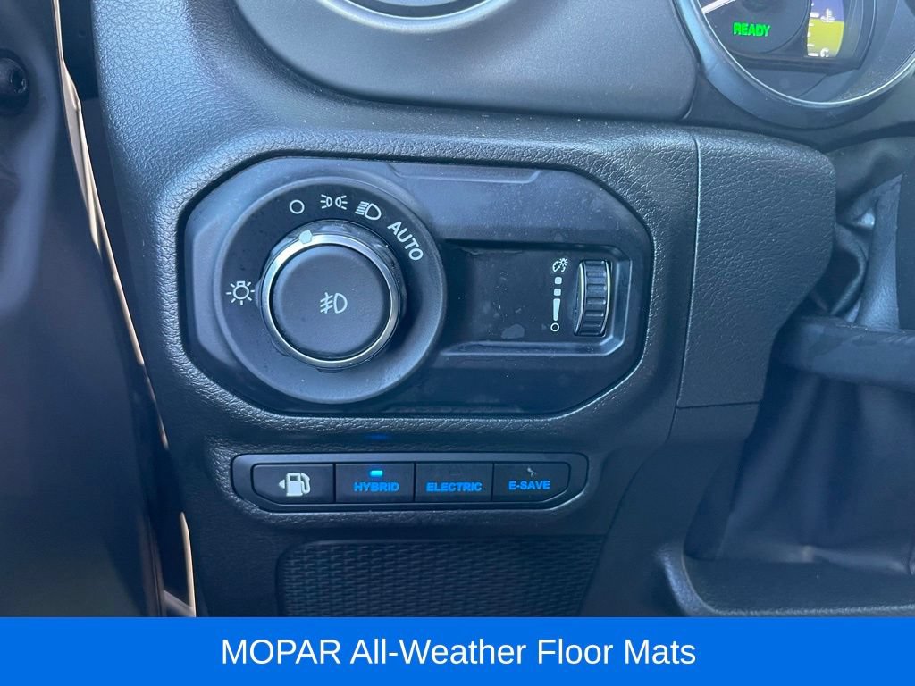 Used 2023 Jeep Wrangler Unlimited w/ Cold Weather Group AWD/4WD image 23