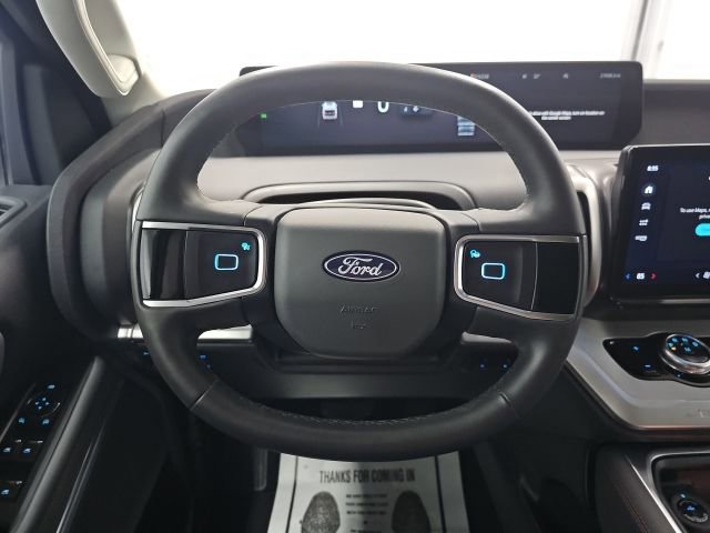 Used 2025 Ford Expedition Max Active AWD/4WD image 27