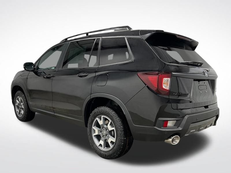 Used 2023 Honda Passport TrailSport image 3