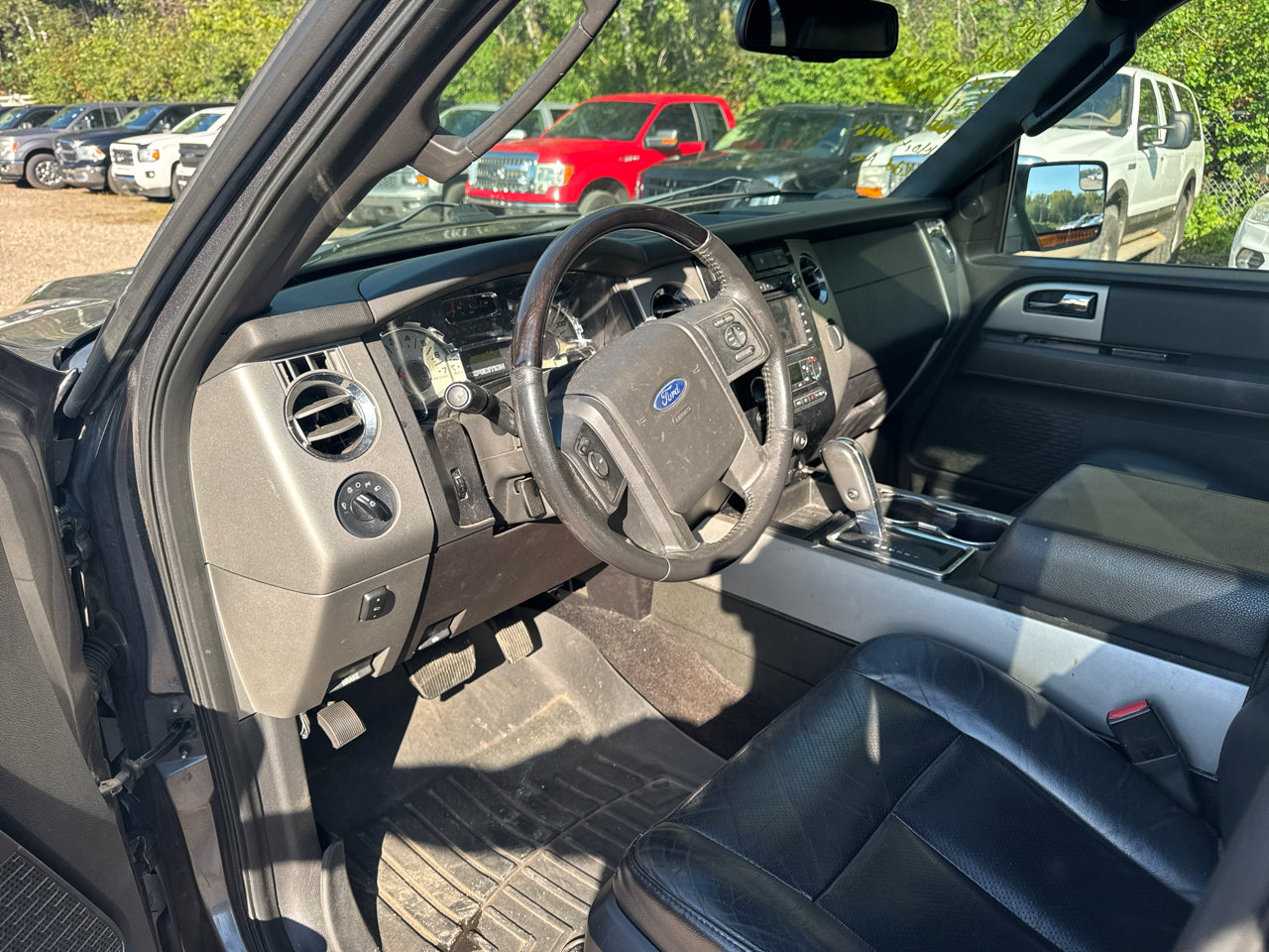 Used 2013 Ford Expedition EL Limited image 9