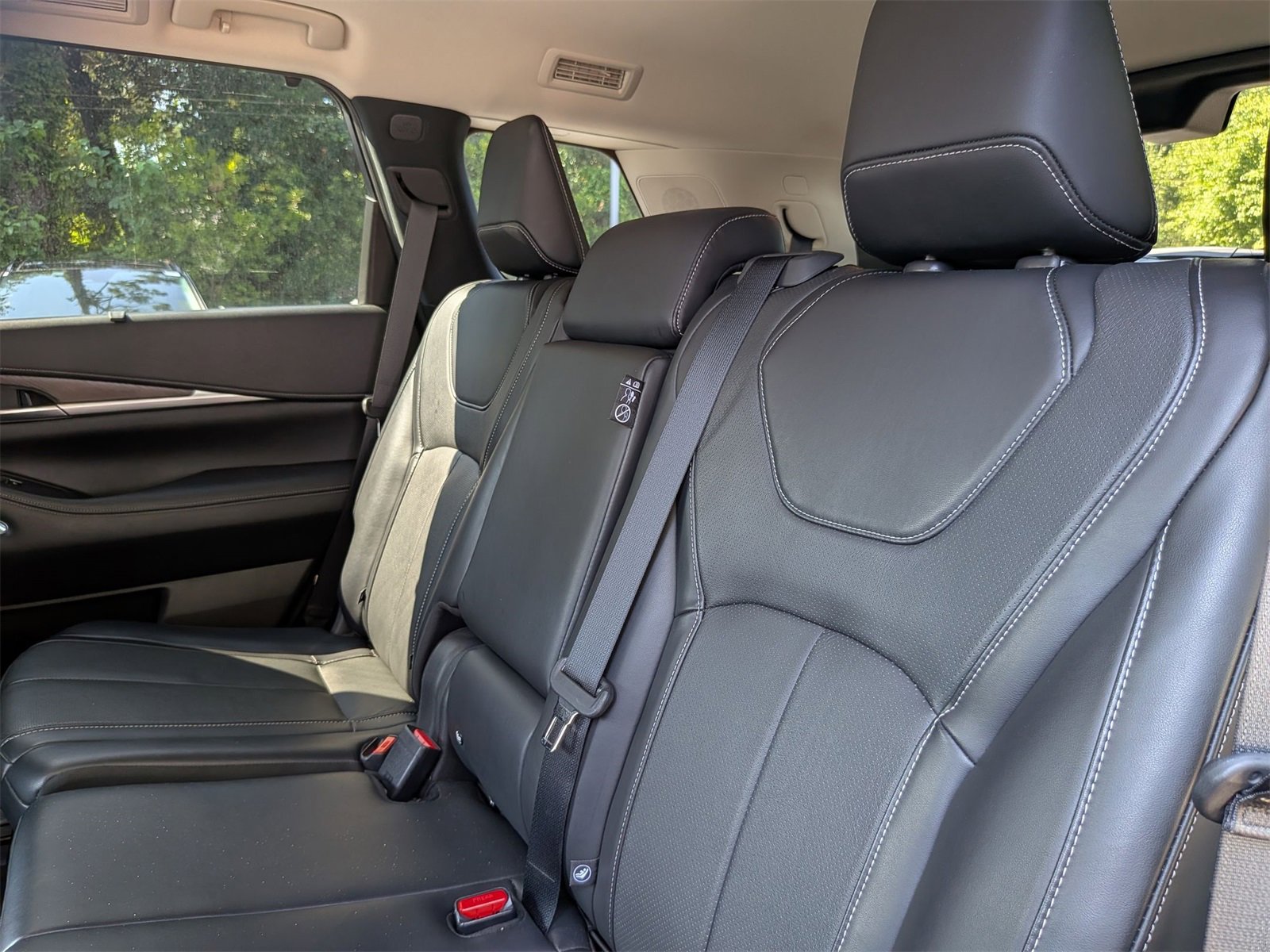 Used 2023 INFINITI QX60 Sensory w/ Vision Package image 31