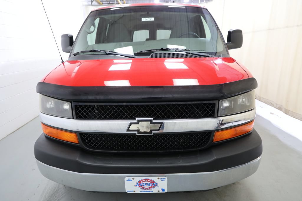 Used 2011 Chevrolet Express 1500 LT w/ LT Preferred Equipment Group RWD image 6