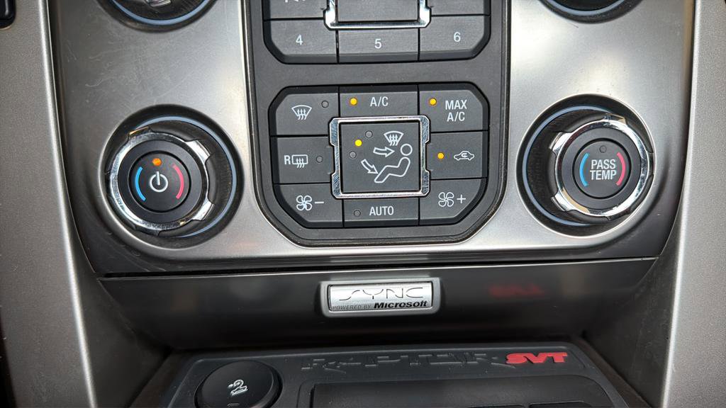 Used 2013 Ford F150 Raptor w/ Luxury Equipment Group AWD/4WD image 28