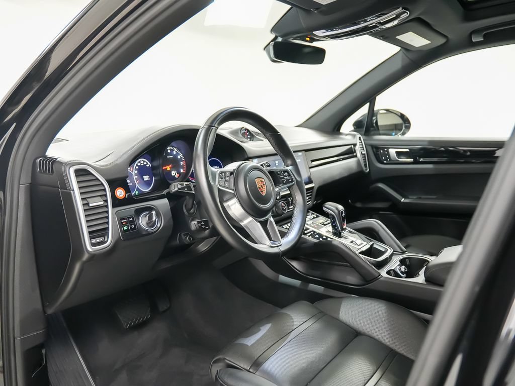 Used 2019 Porsche Cayenne AWD/4WD image 4