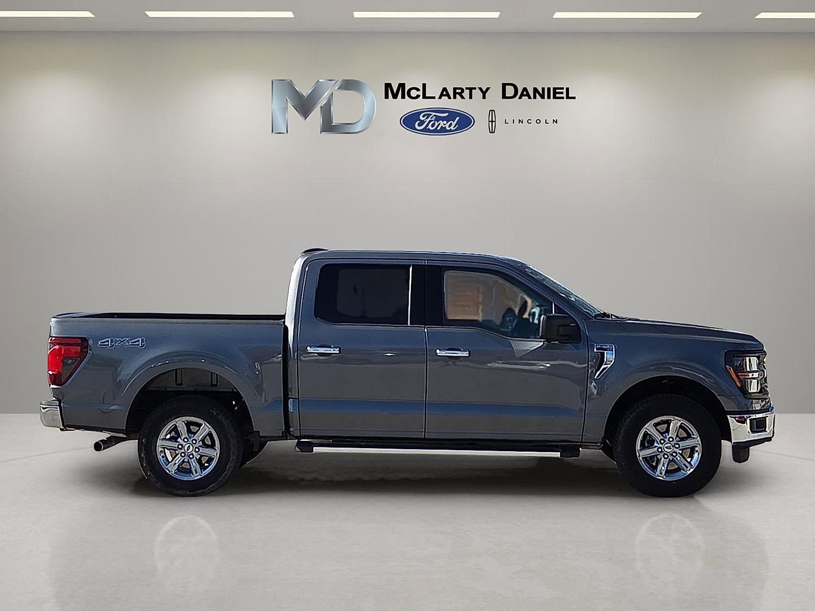 Used 2024 Ford F150 XLT image 6
