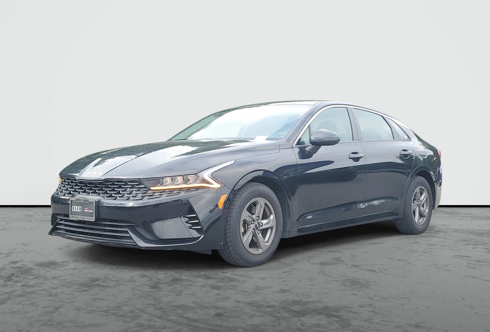 Used 2023 Kia K5 LXS FWD image 2